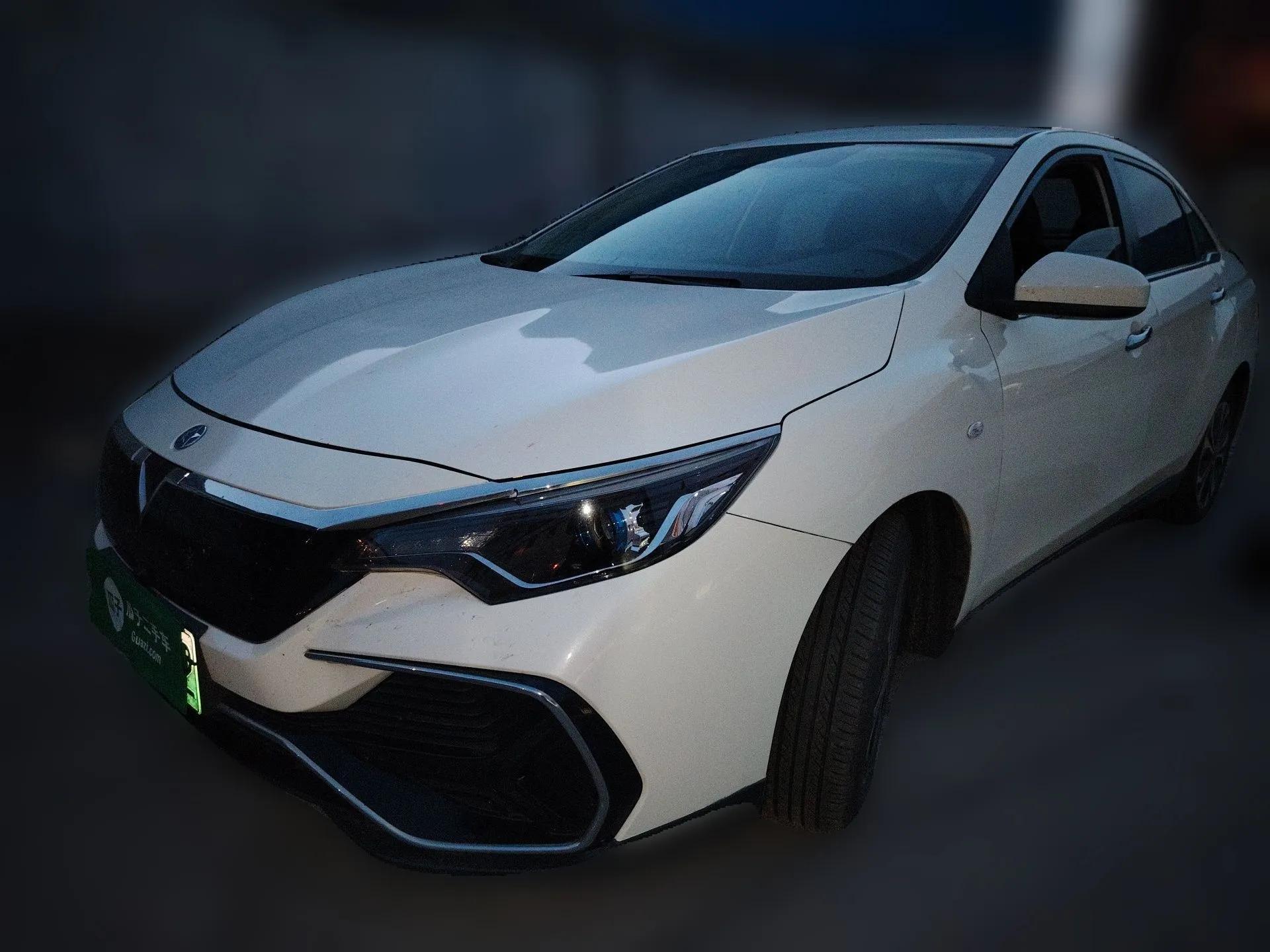 Venucia D60EV 2020 Standard Range Comfort Edition — миниатюра 1