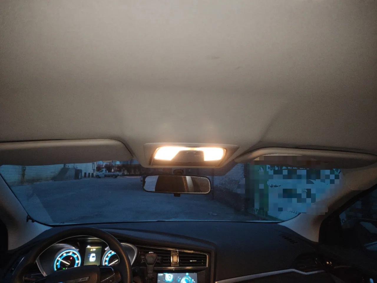 Venucia D60EV 2020 Standard Range Comfort Edition — миниатюра 19