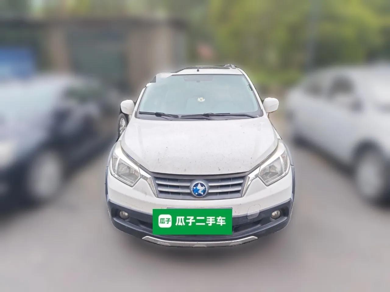 Venucia R50X 2013 1.6L Manual Version with Beidou Navigation — миниатюра 2