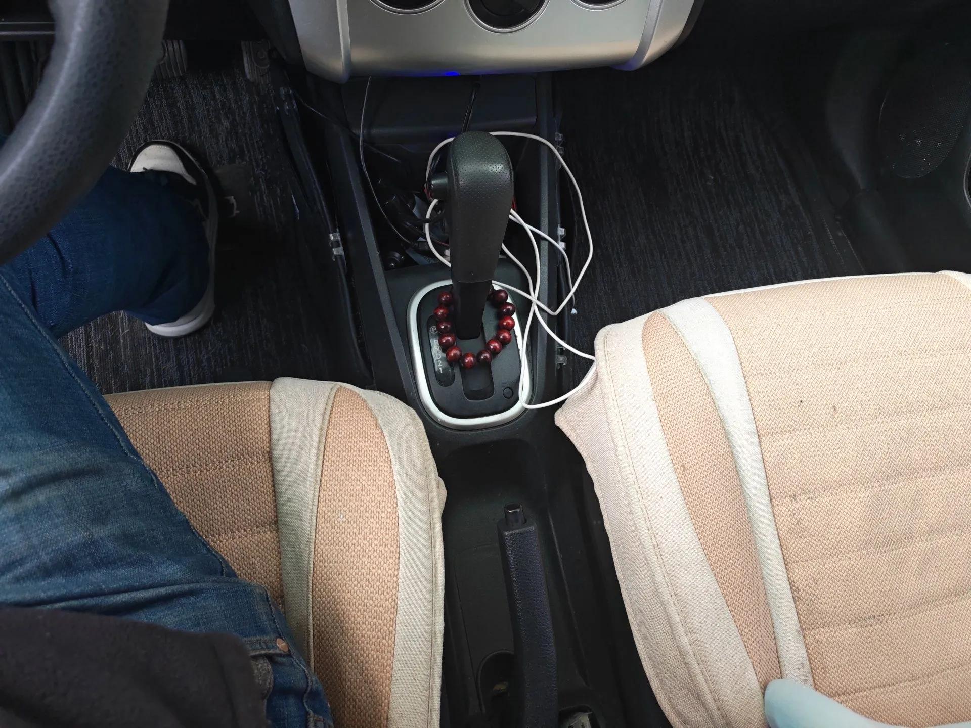 Venucia R50X 2013 1.6L Manual Version with Beidou Navigation — миниатюра 15
