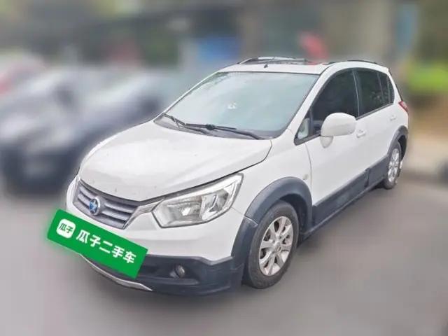 Venucia R50X 2013 1.6L Manual Version with Beidou Navigation