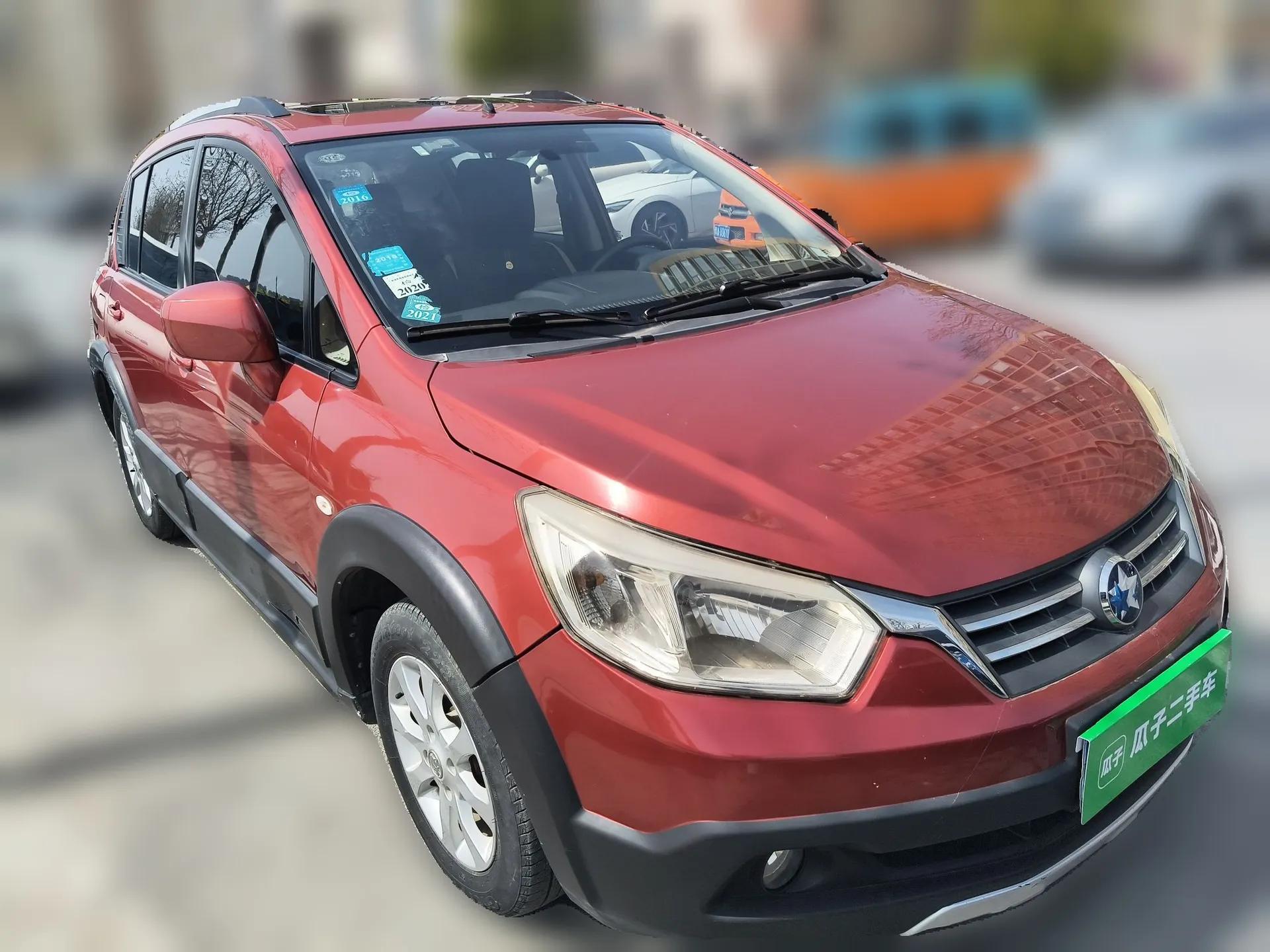 Venucia R50X 2013 1.6L Manual Model — миниатюра 3