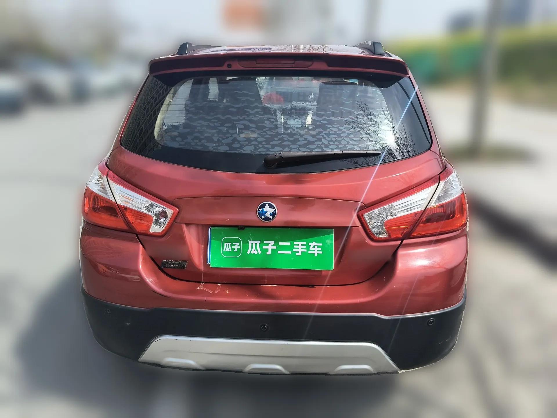 Venucia R50X 2013 1.6L Manual Model — миниатюра 5