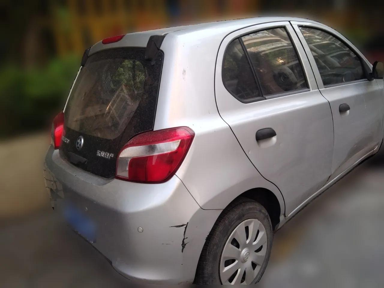 Venucia R30 2014 1.2L Manual Enjoyment Edition — миниатюра 6