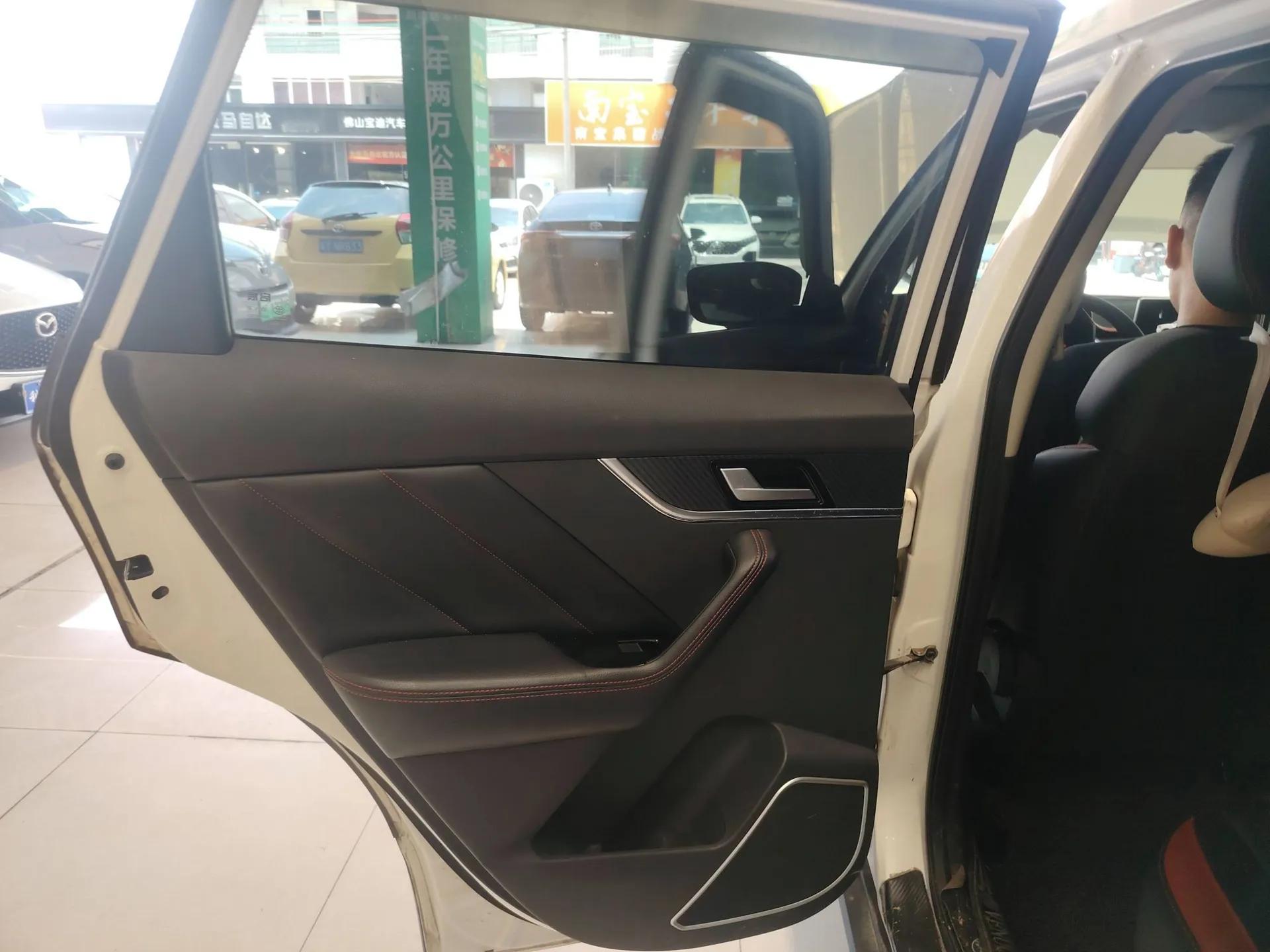 Venucia T60 2020 1.6L CVT Smart Drive Version China VI Standard — миниатюра 26
