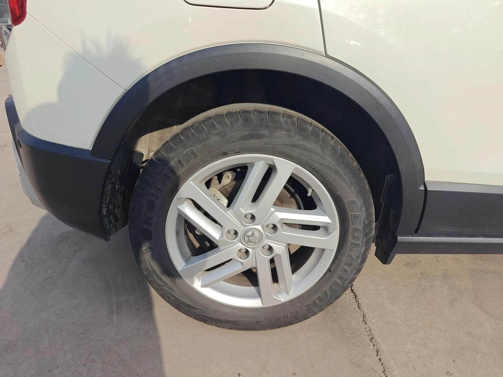 Venucia T60 2020 1.6L CVT Smart Drive Version China VI Standard — миниатюра 10