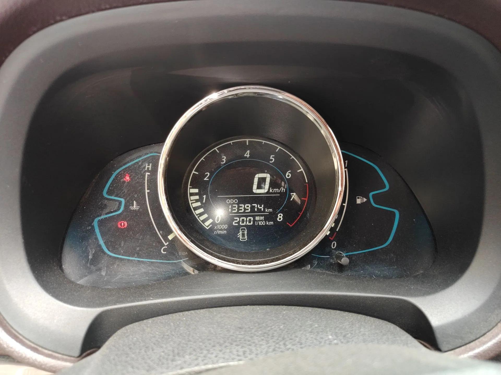 Venucia M50V 2017 1.5L XL Manual Comfort Edition — миниатюра 12
