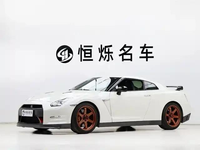 2015 Nissan GT-R 3.8T Dynamic Black Interior Edition