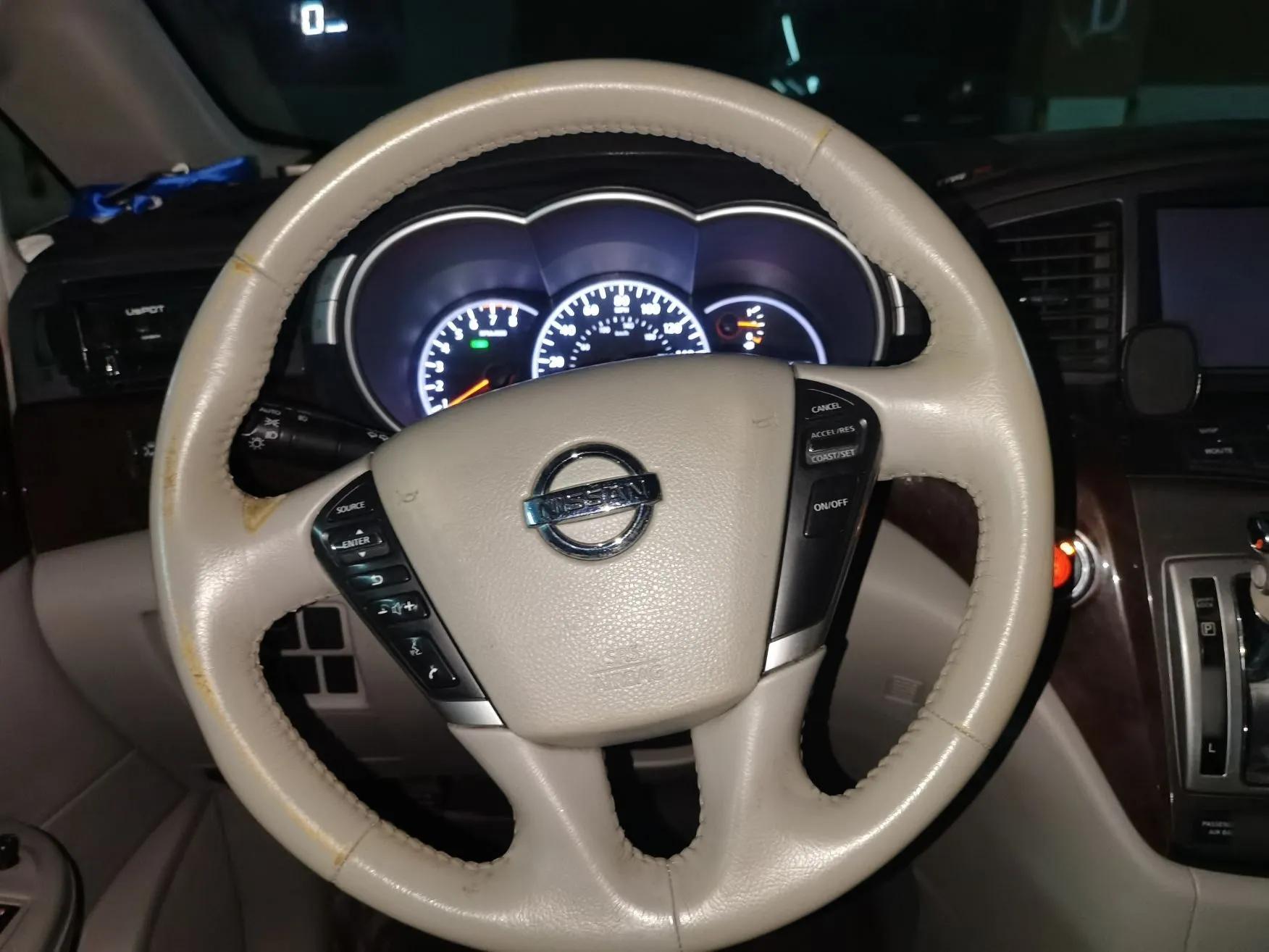 Nissan Quest 2012 3.5L SL — миниатюра 11
