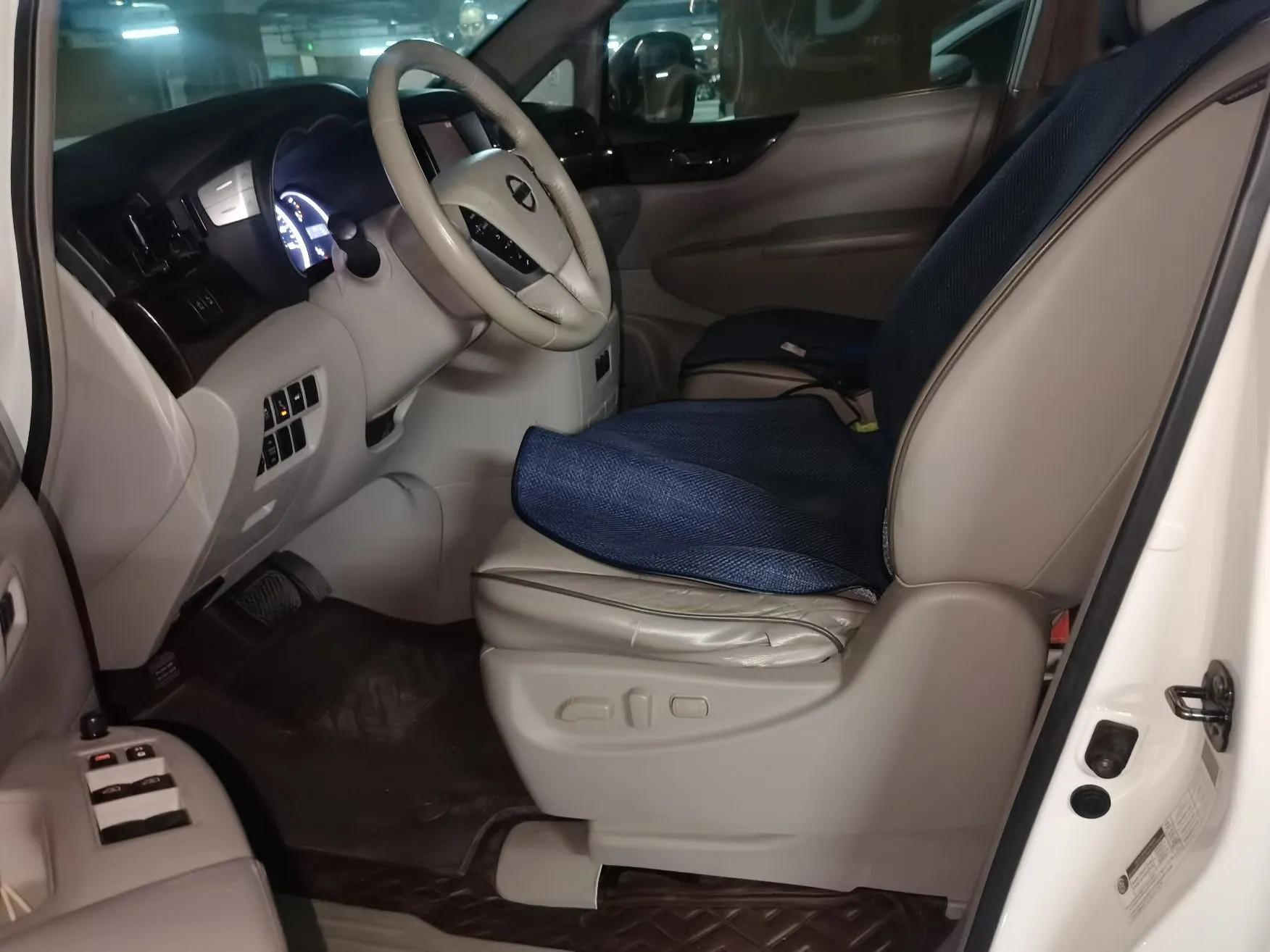 Nissan Quest 2012 3.5L SL — миниатюра 17