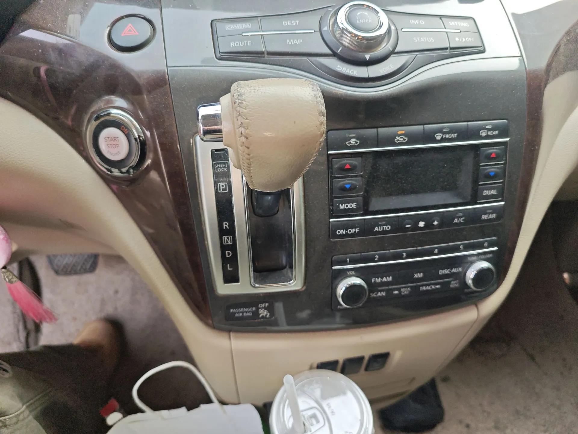 Nissan Quest 2015 3.5L SL — миниатюра 15