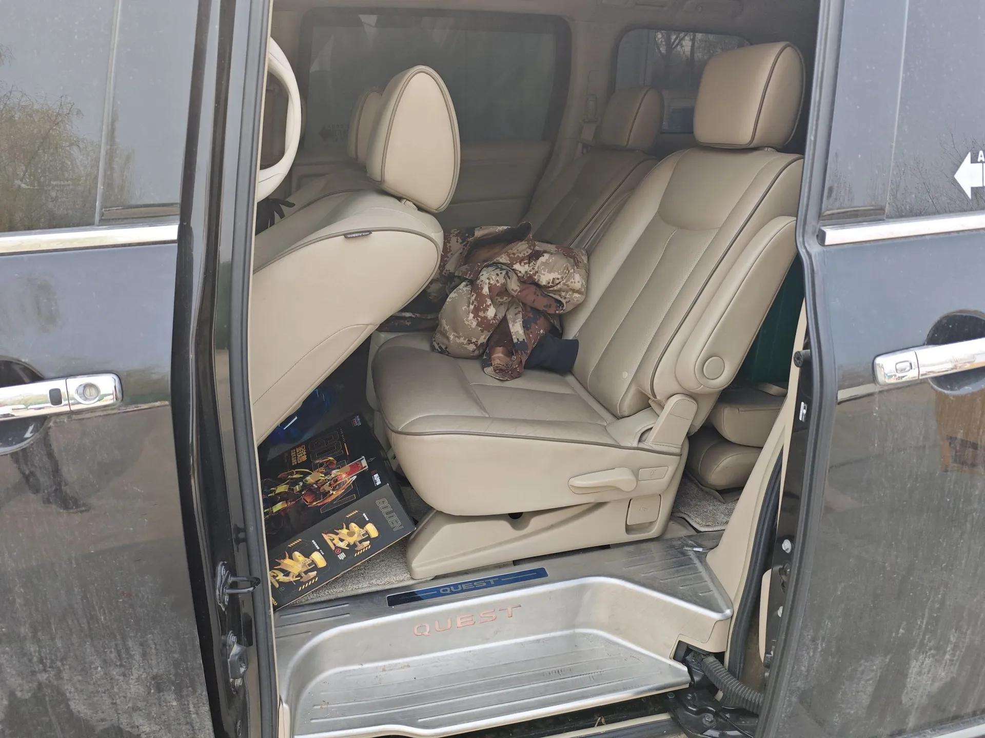 Nissan Quest 2015 3.5L SL — миниатюра 18