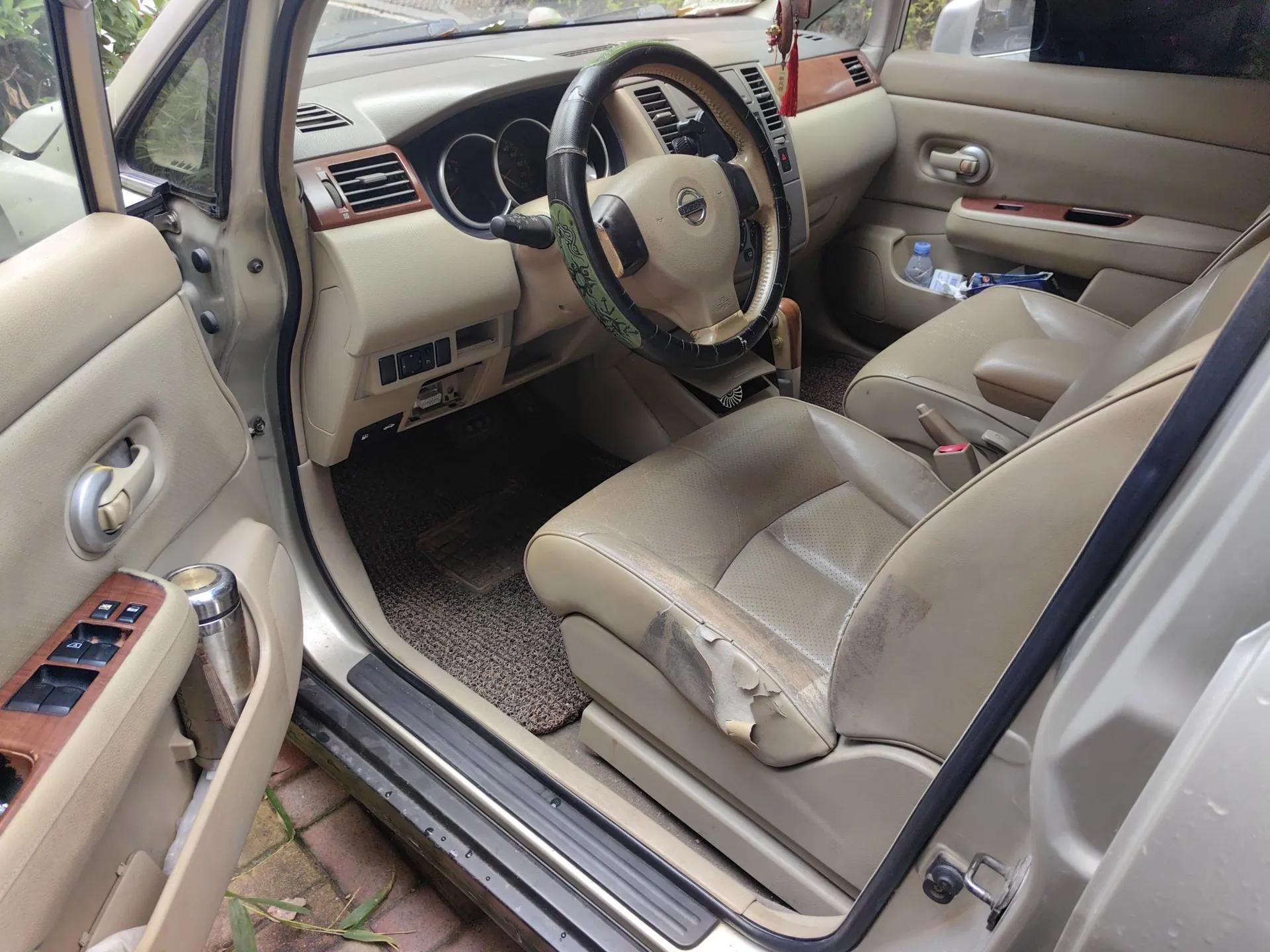 Nissan Tiida Sedan 2006 1.6JE AT — миниатюра 17