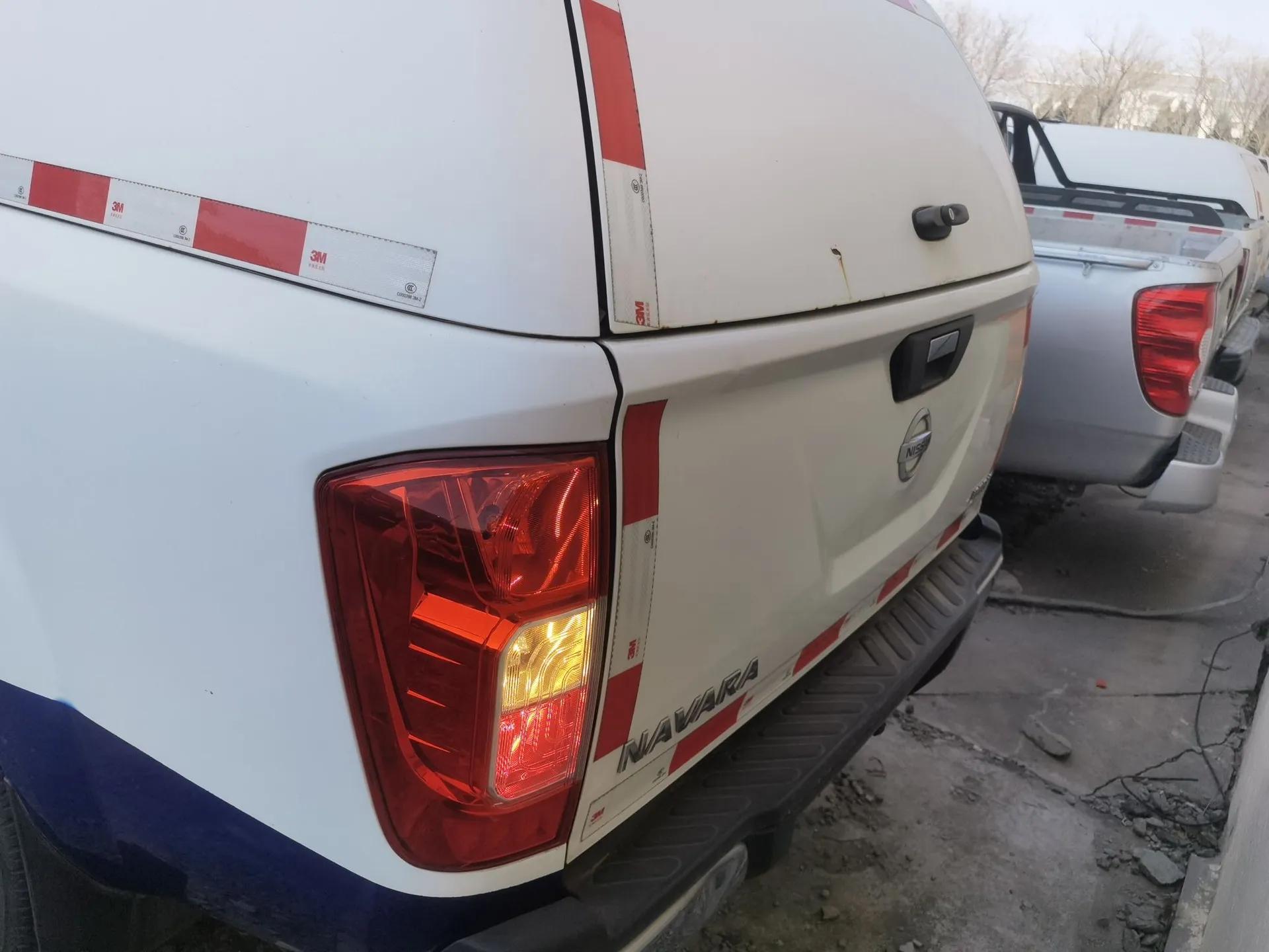Nissan Navara 2019 2.5L Manual Two-Wheel Drive Comfort Version China VI QR25 — миниатюра 3