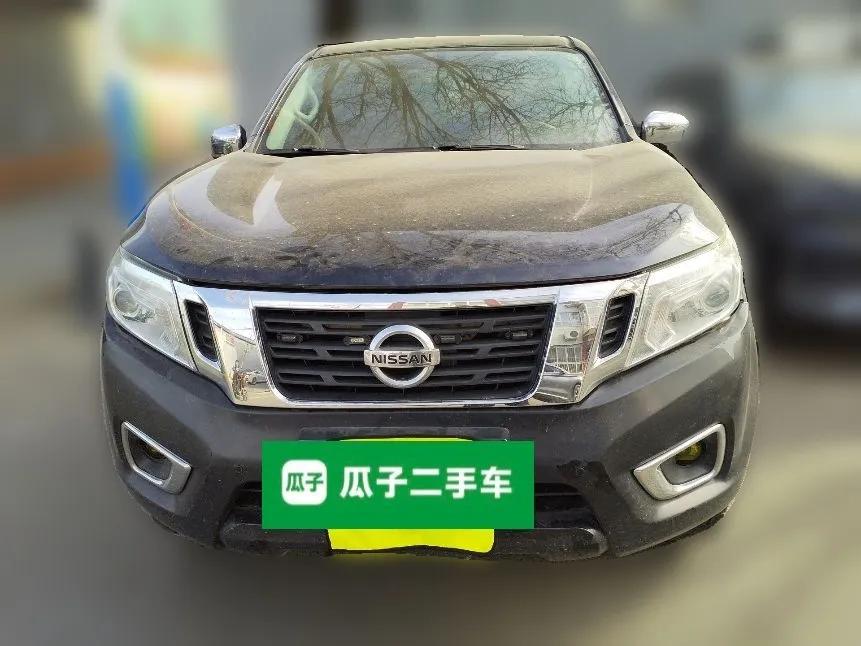 Nissan Navara 2017 2.5L Automatic 4x4 Luxury Edition QR25 — миниатюра 2