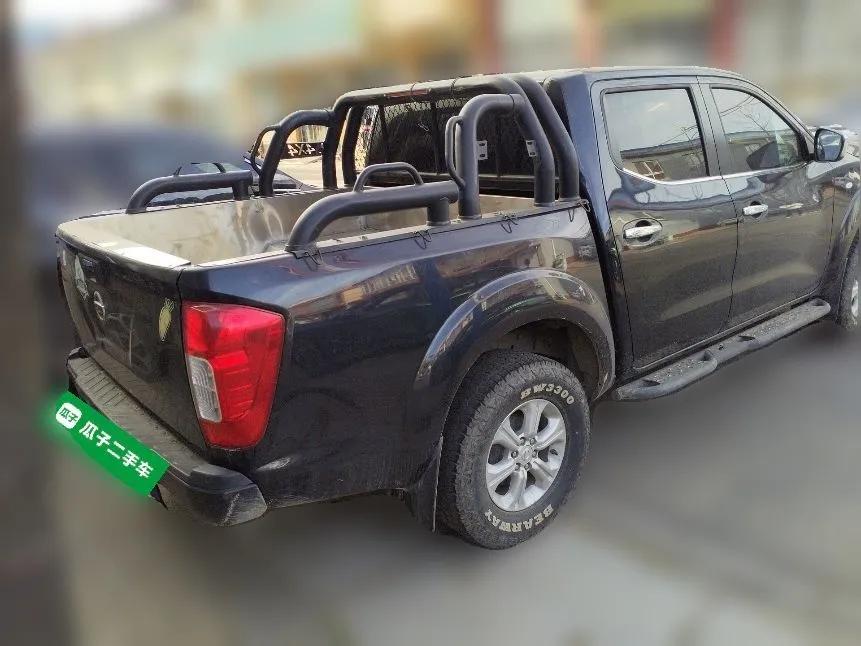 Nissan Navara 2017 2.5L Automatic 4x4 Luxury Edition QR25 — миниатюра 6