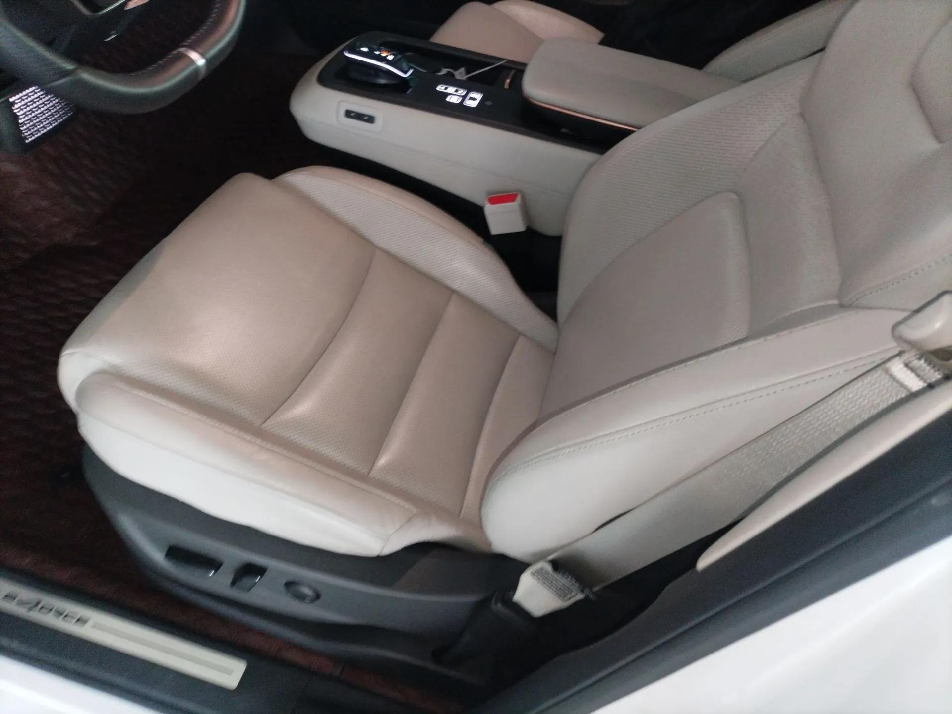 Nissan ARIYA 2023 Performance Model — миниатюра 17