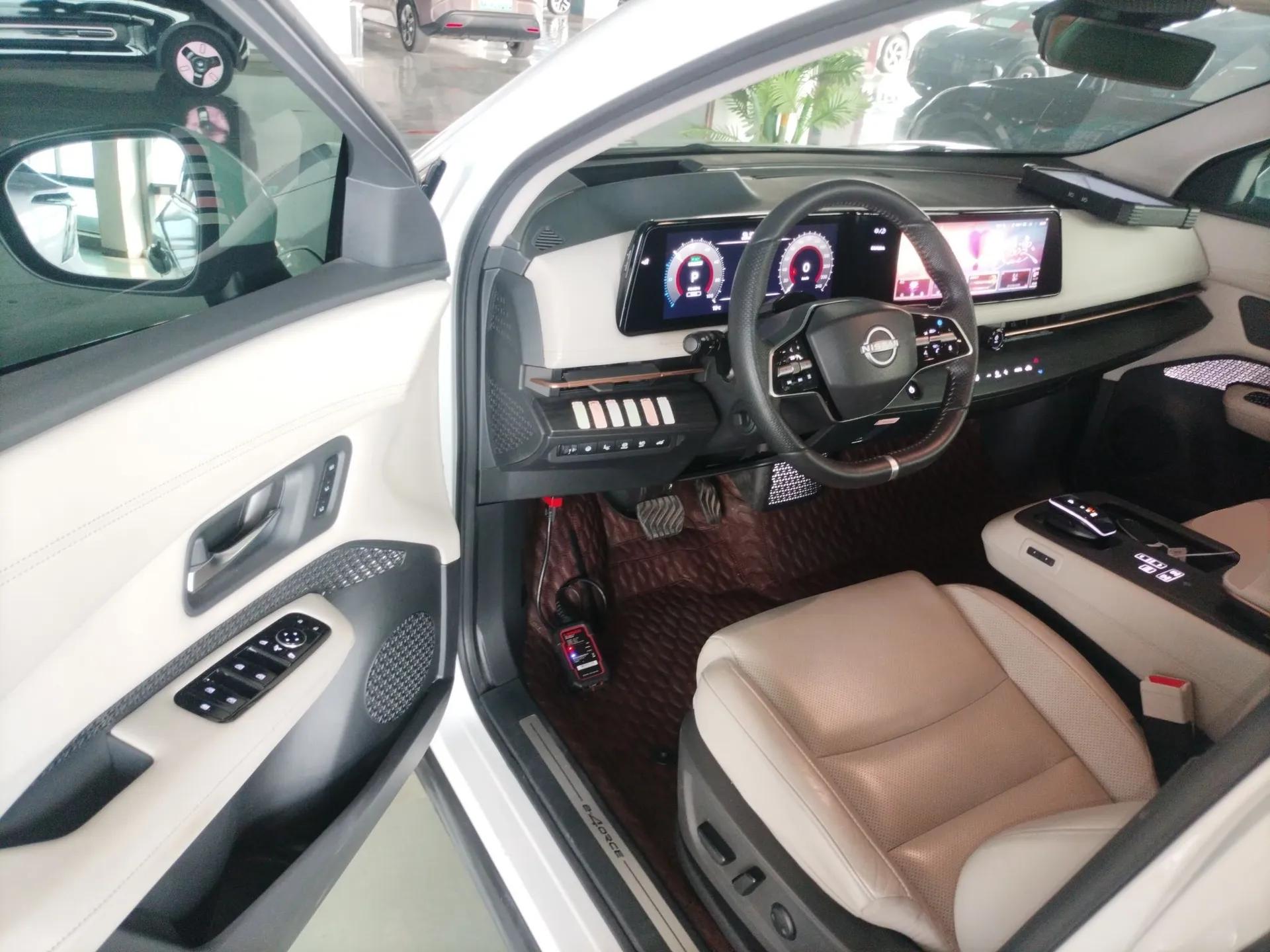Nissan ARIYA 2023 Performance Model — миниатюра 18