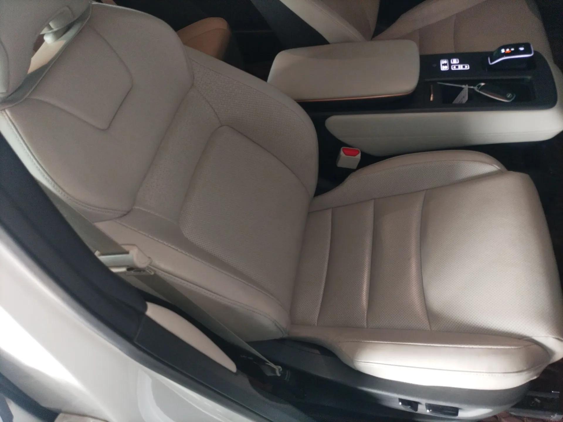 Nissan ARIYA 2023 Performance Model — миниатюра 23