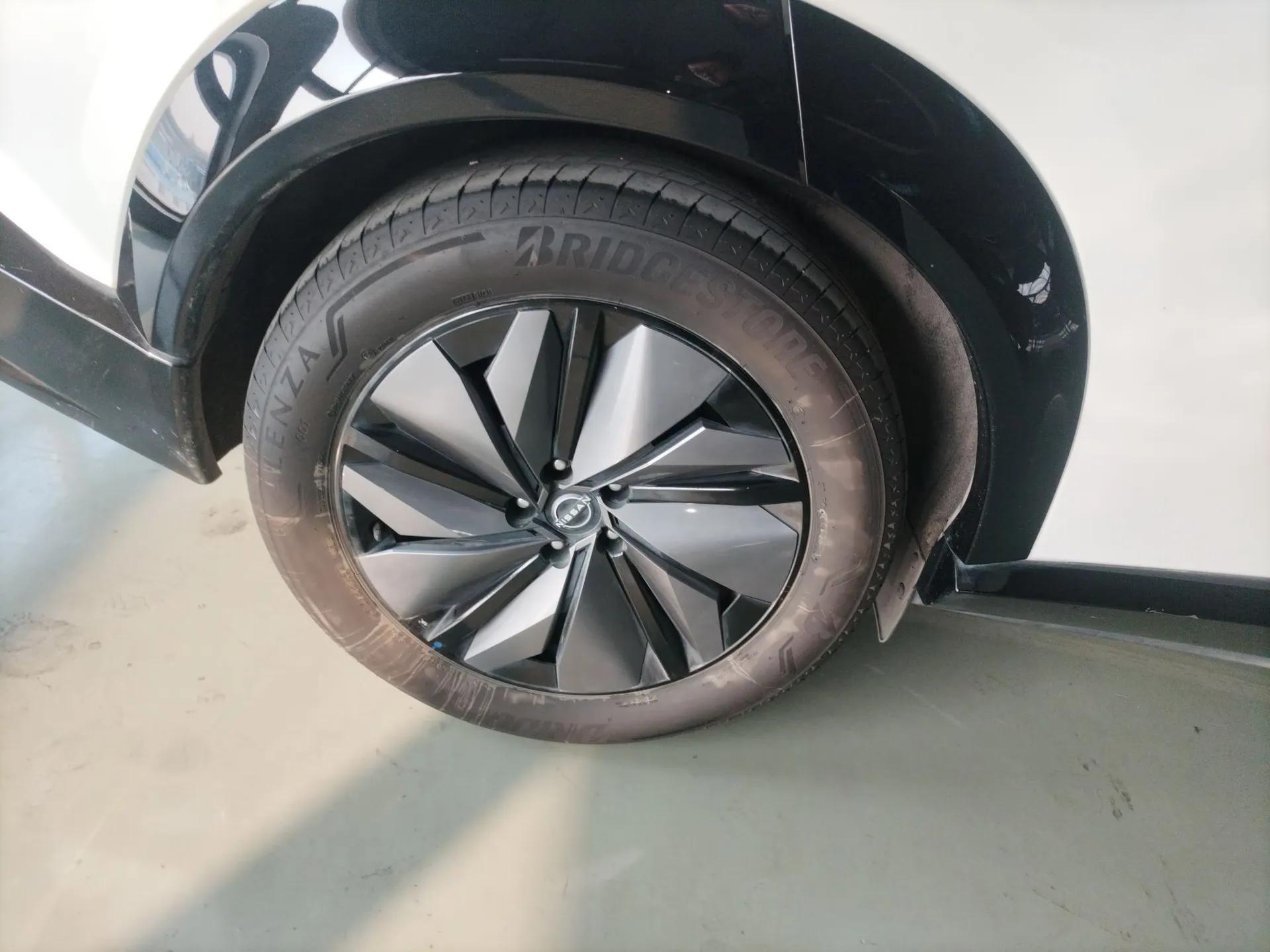 Nissan ARIYA 2023 Performance Model — миниатюра 10