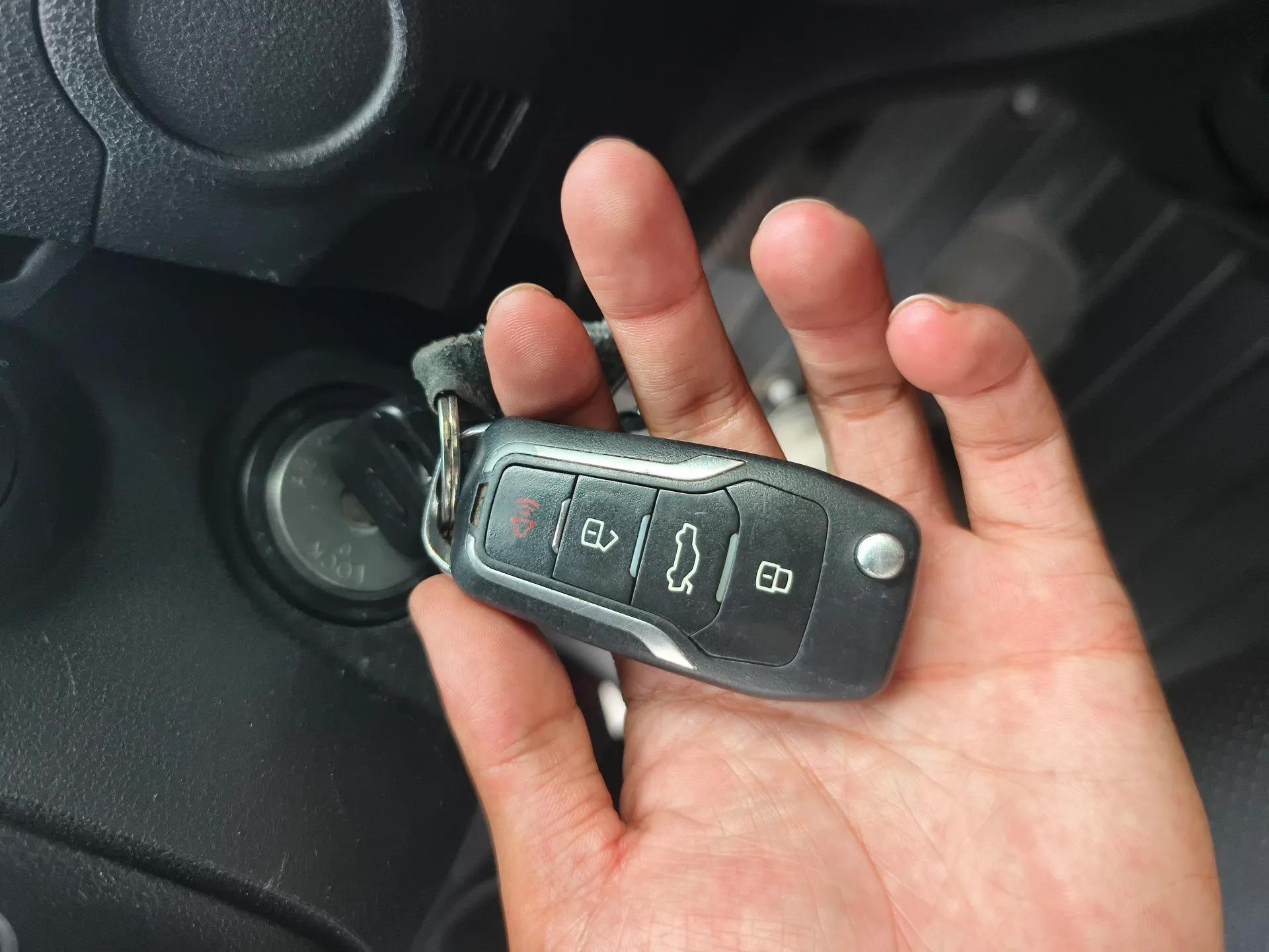 Nissan March 2010 1.5L Automatic Easy-Style Version — миниатюра 9