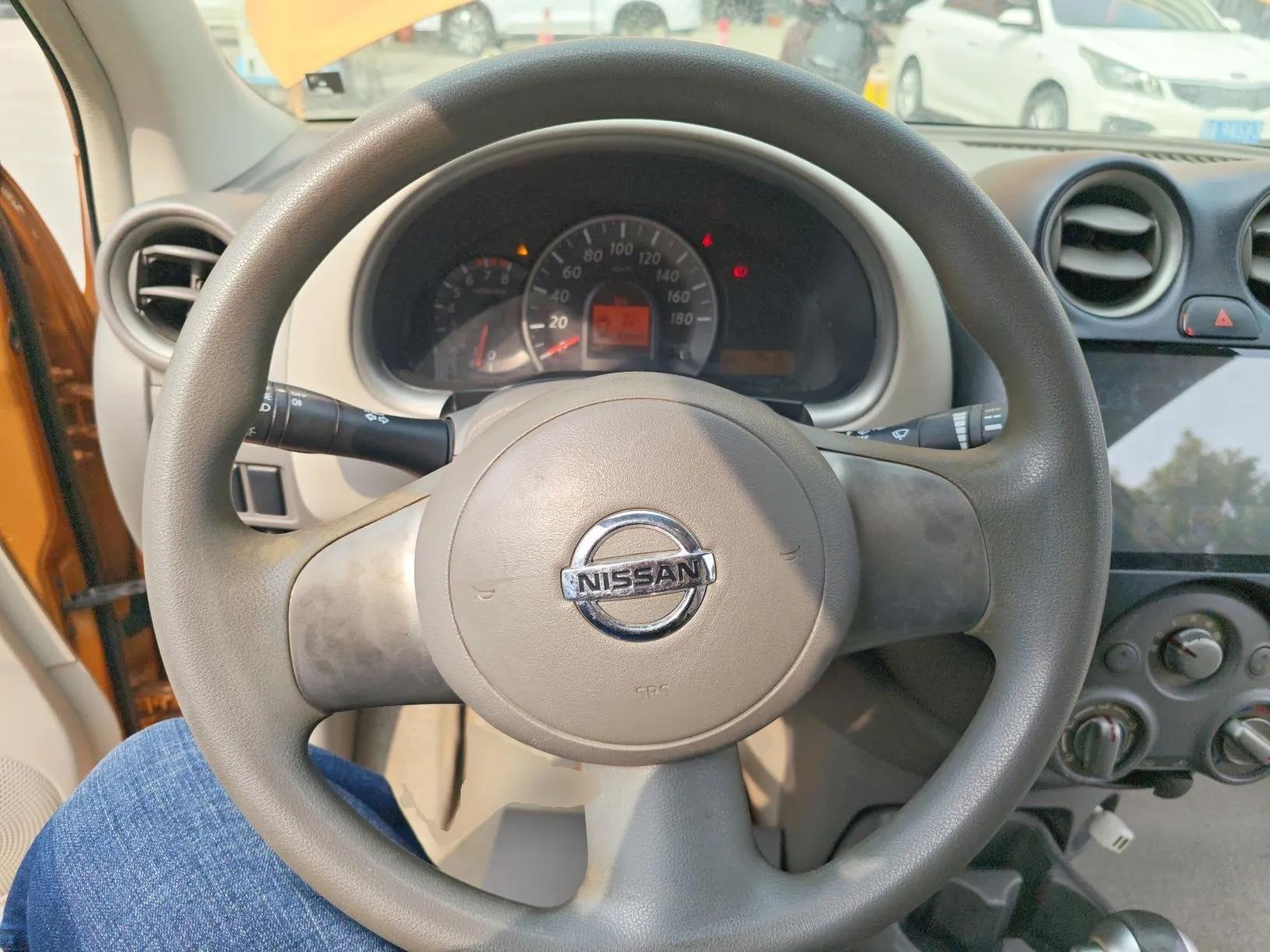 Nissan March 2010 1.5L Automatic Easy-Style Version — миниатюра 14