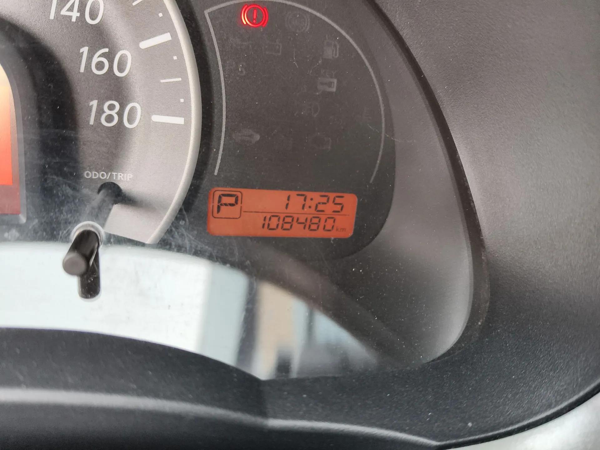 Nissan March 2015 1.5L Automatic E-Xuan Edition — миниатюра 13
