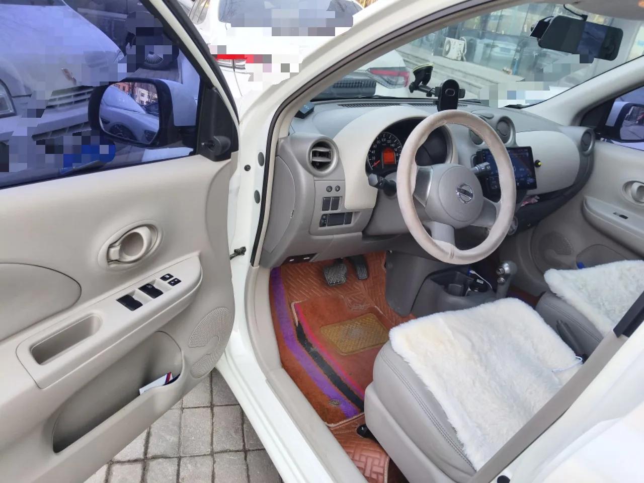 Nissan March 2015 1.5L Automatic E-Xuan Edition — миниатюра 17