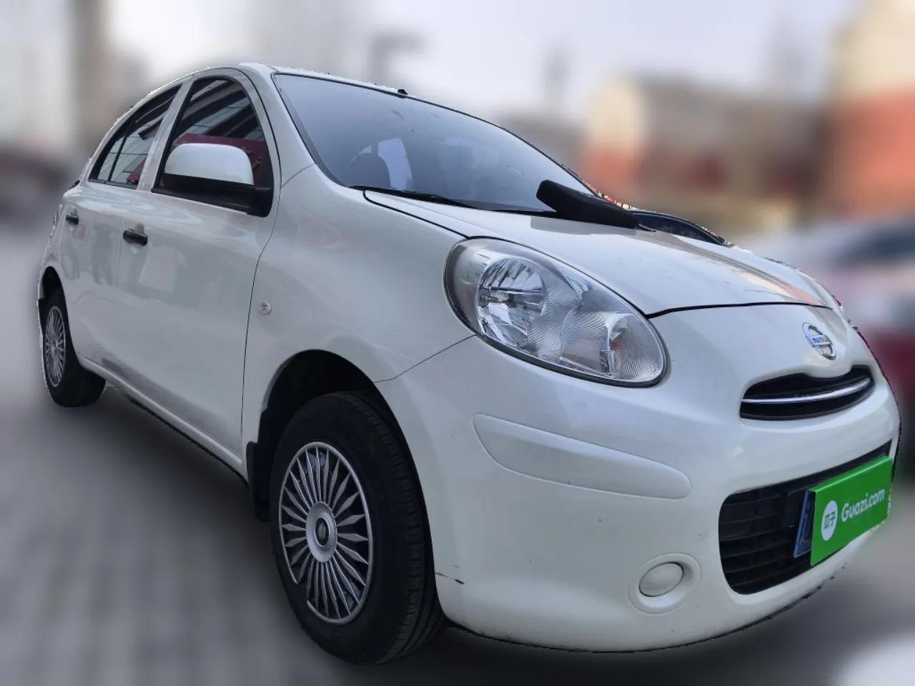 Nissan March 2015 1.5L Automatic E-Xuan Edition — миниатюра 3