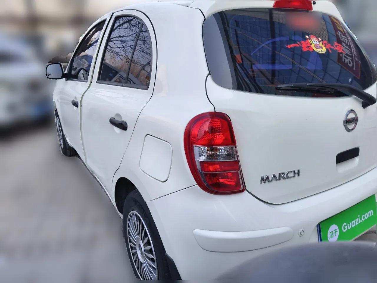 Nissan March 2015 1.5L Automatic E-Xuan Edition — миниатюра 4