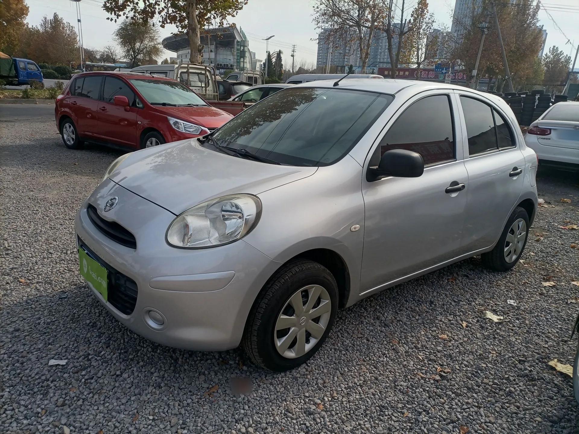 Nissan March 2015 1.5L Automatic Easy Edition — миниатюра 1