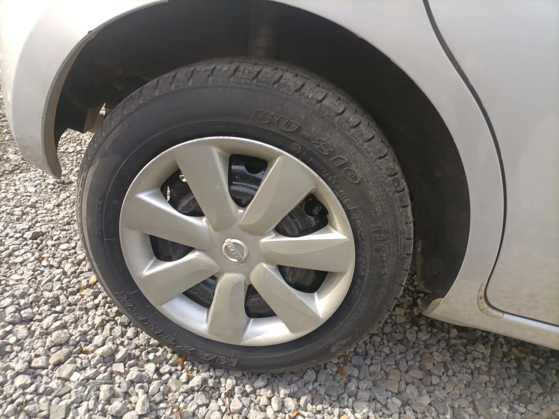 Nissan March 2015 1.5L Automatic Easy Edition — миниатюра 10