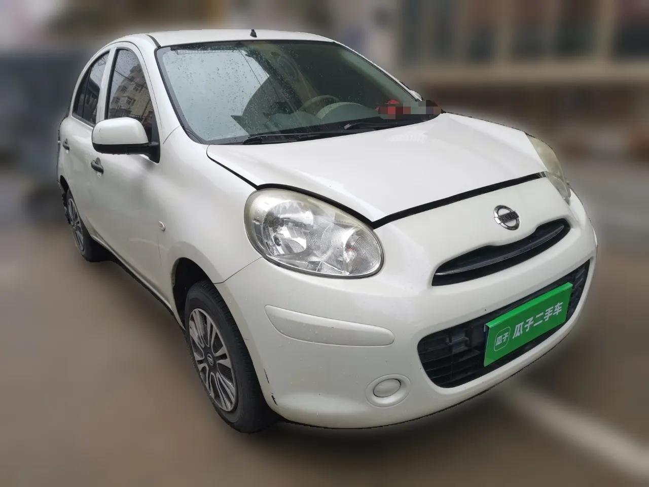 Nissan March 2015 1.5L Automatic E-Xuan Edition — миниатюра 3