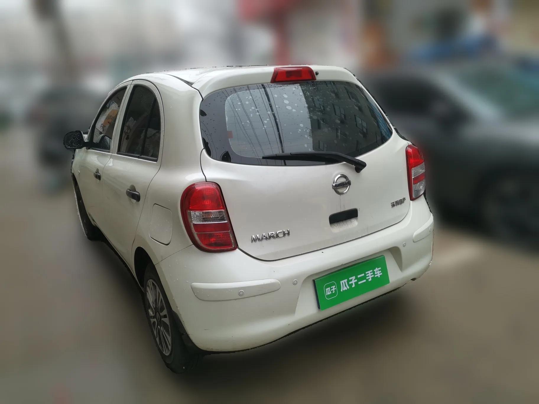Nissan March 2015 1.5L Automatic E-Xuan Edition — миниатюра 4