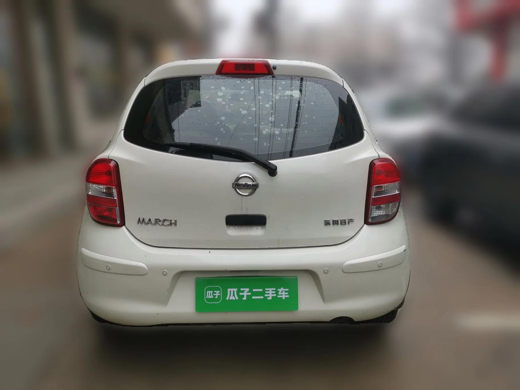 Nissan March 2015 1.5L Automatic E-Xuan Edition — миниатюра 5