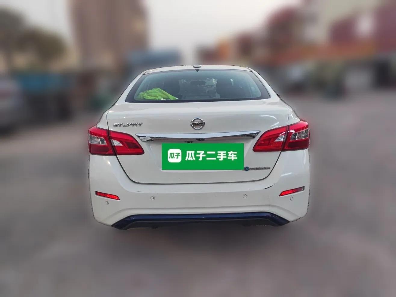 Nissan Sylphy EV 2018 Smart Edition — миниатюра 5