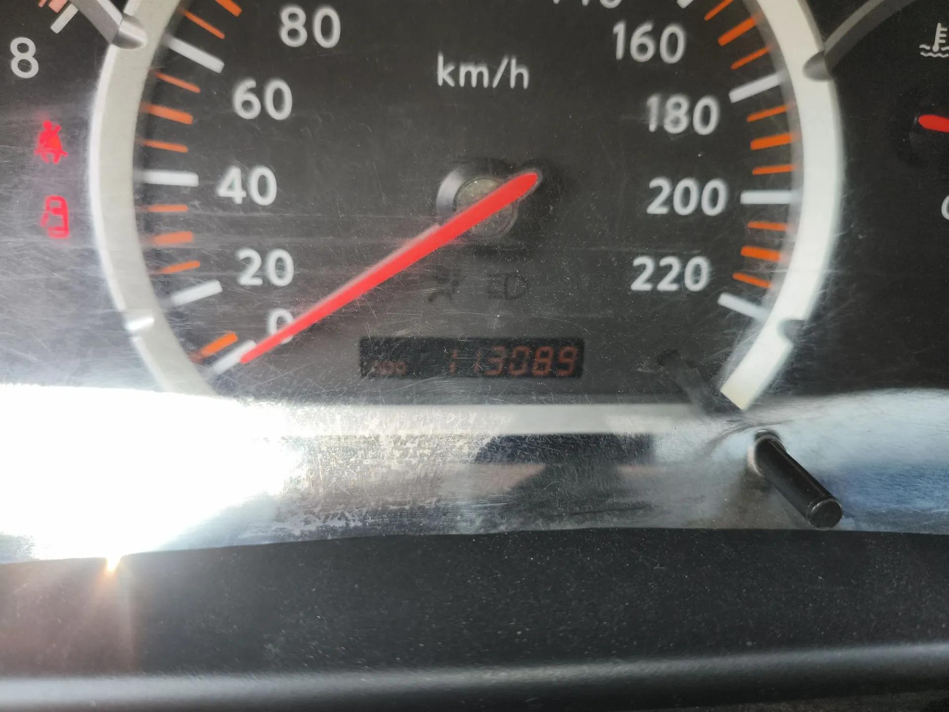 Nissan Paladin 2008 2.4L Two-Wheel-Drive Standard Version — миниатюра 13