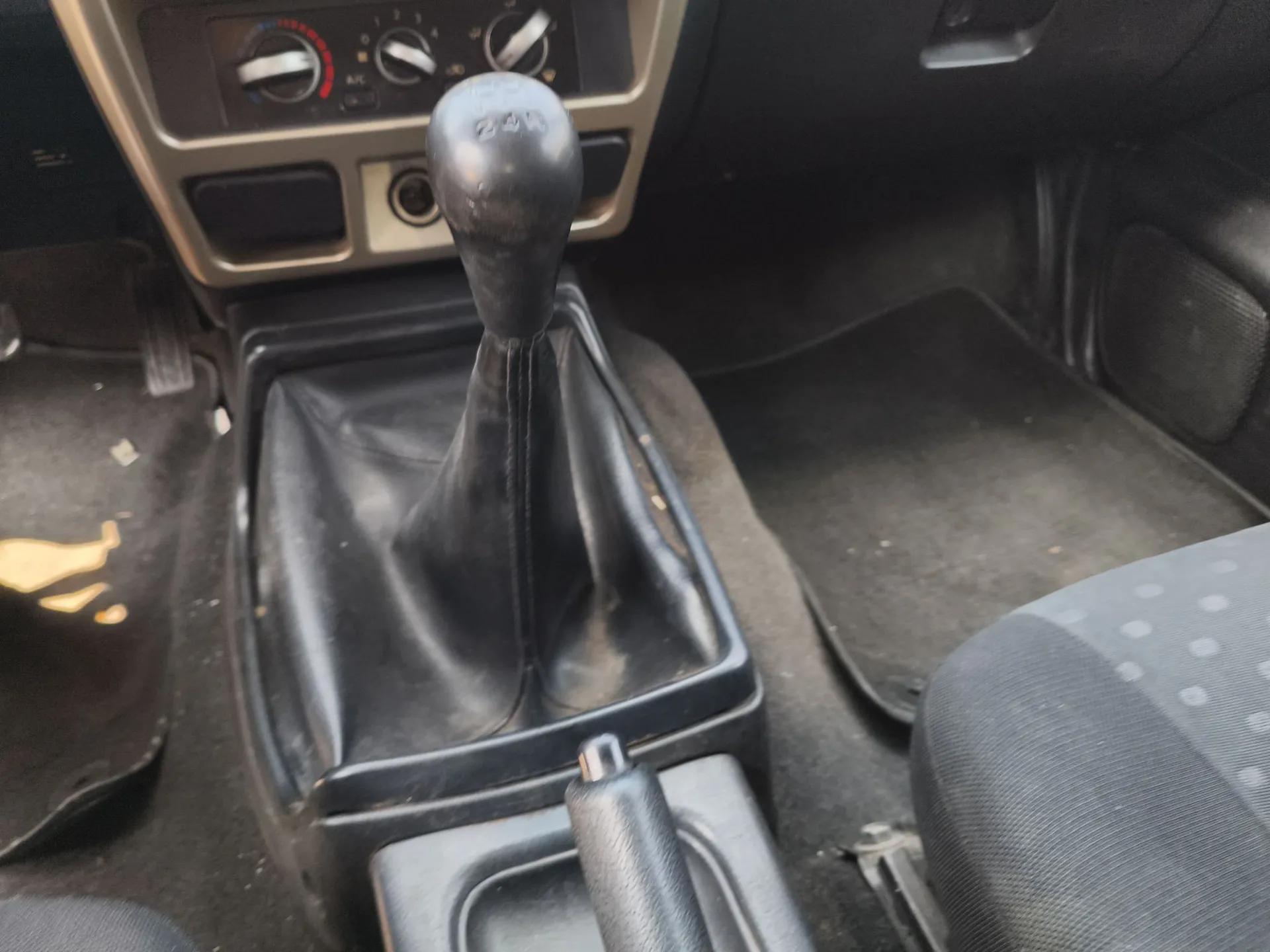 Nissan Paladin 2008 2.4L Two-Wheel-Drive Standard Version — миниатюра 15