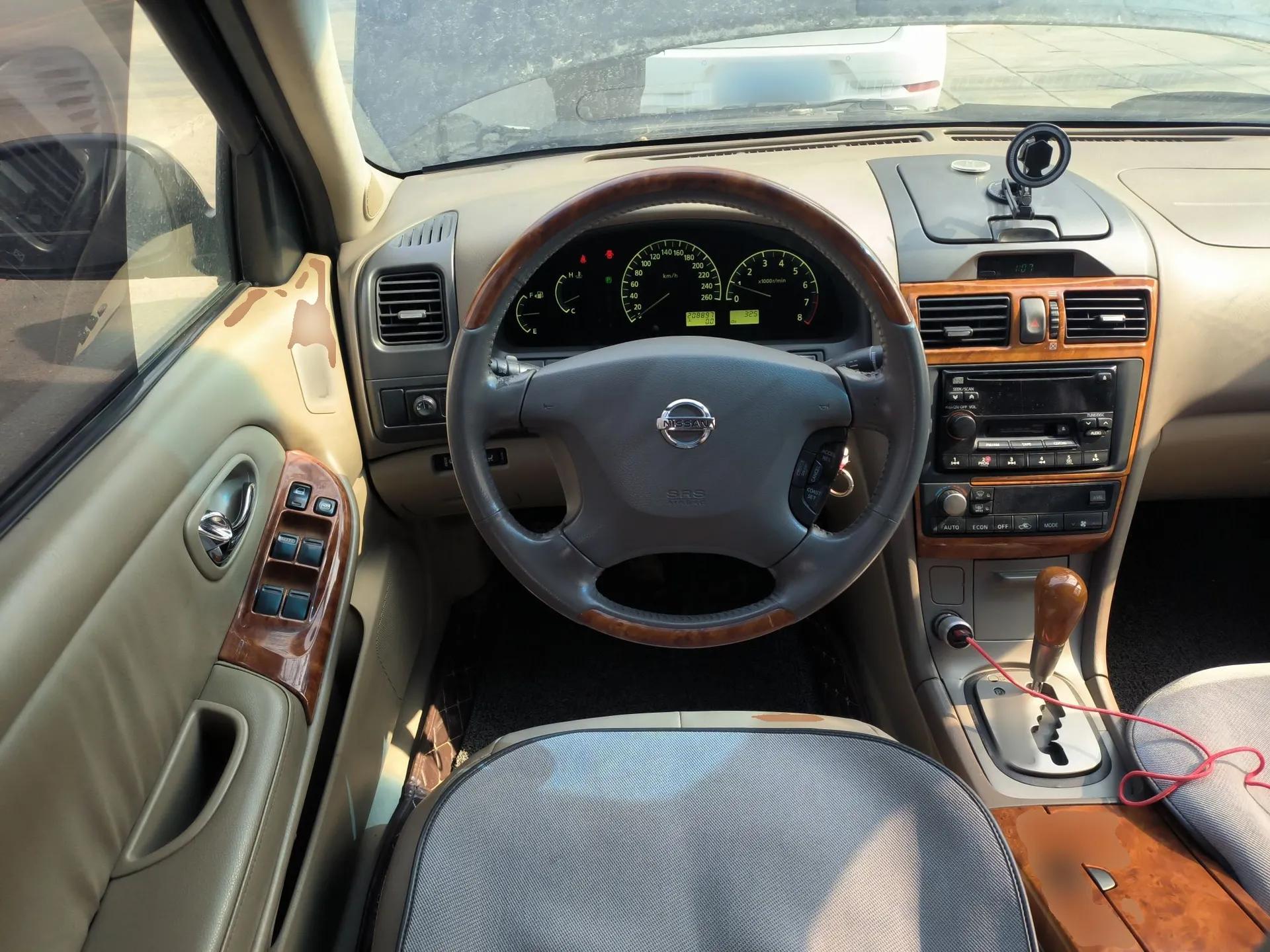 Nissan Cefiro 2004 3.0 — миниатюра 11