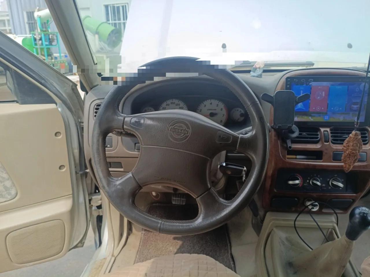 Nissan ZN Van 2011 2.4L Two-Wheel-Drive Standard Version 7-Seater ZN6493 — миниатюра 11
