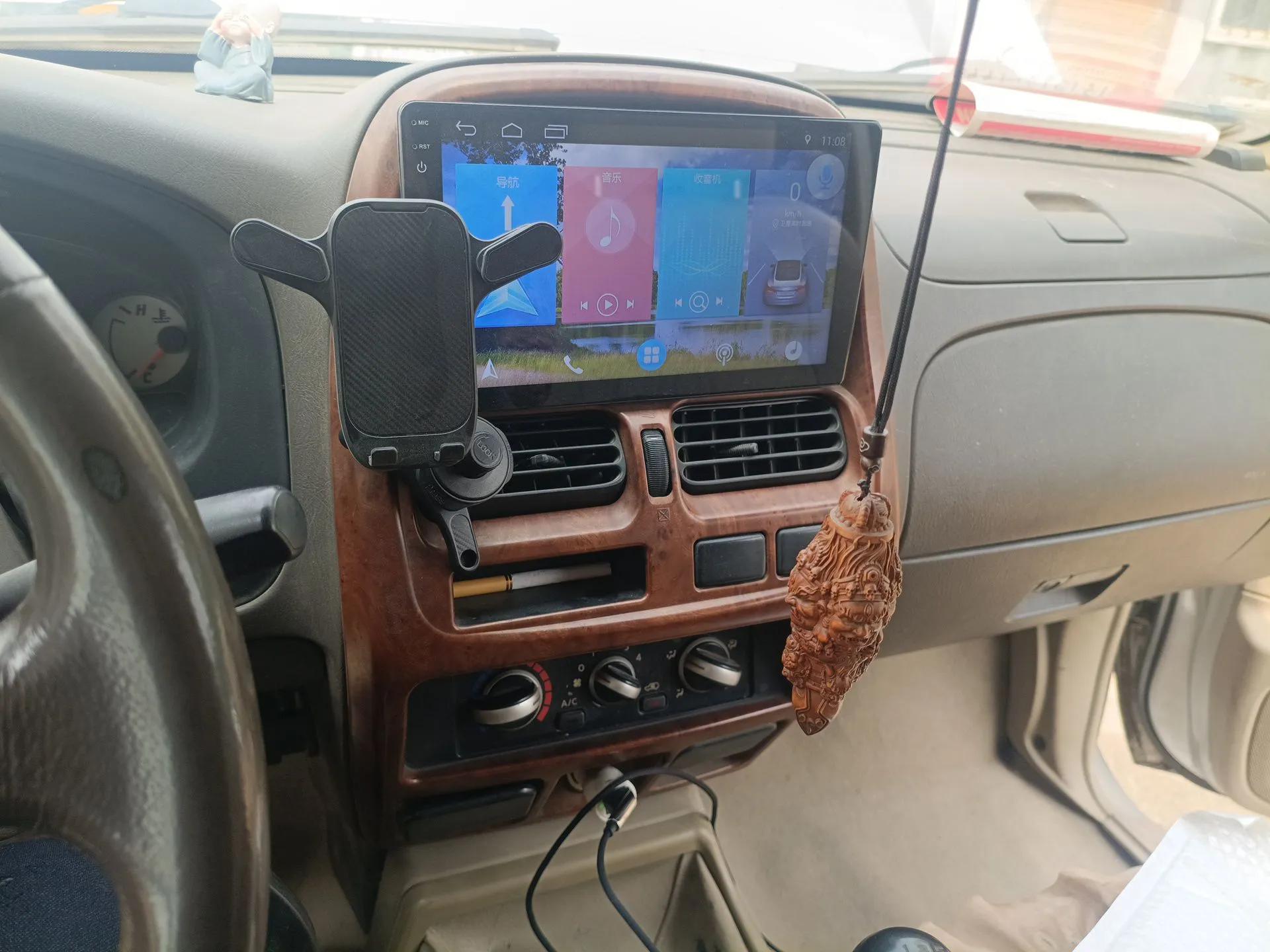 Nissan ZN Van 2011 2.4L Two-Wheel-Drive Standard Version 7-Seater ZN6493 — миниатюра 14