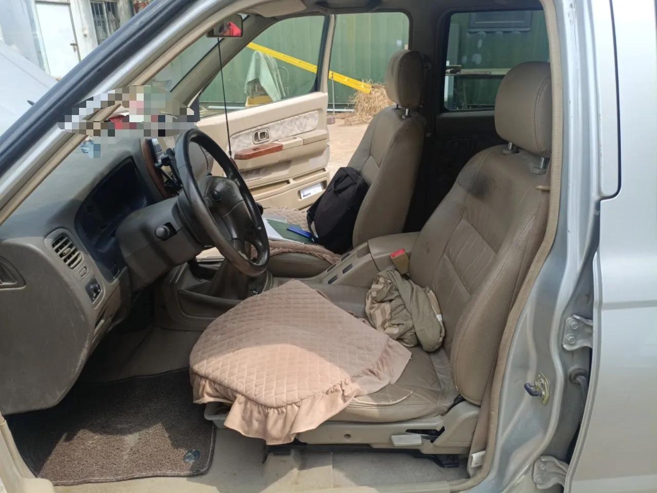 Nissan ZN Van 2011 2.4L Two-Wheel-Drive Standard Version 7-Seater ZN6493 — миниатюра 16