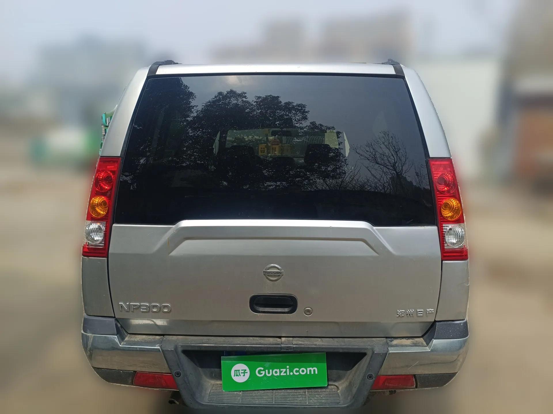 Nissan ZN Van 2011 2.4L Two-Wheel-Drive Standard Version 7-Seater ZN6493 — миниатюра 5