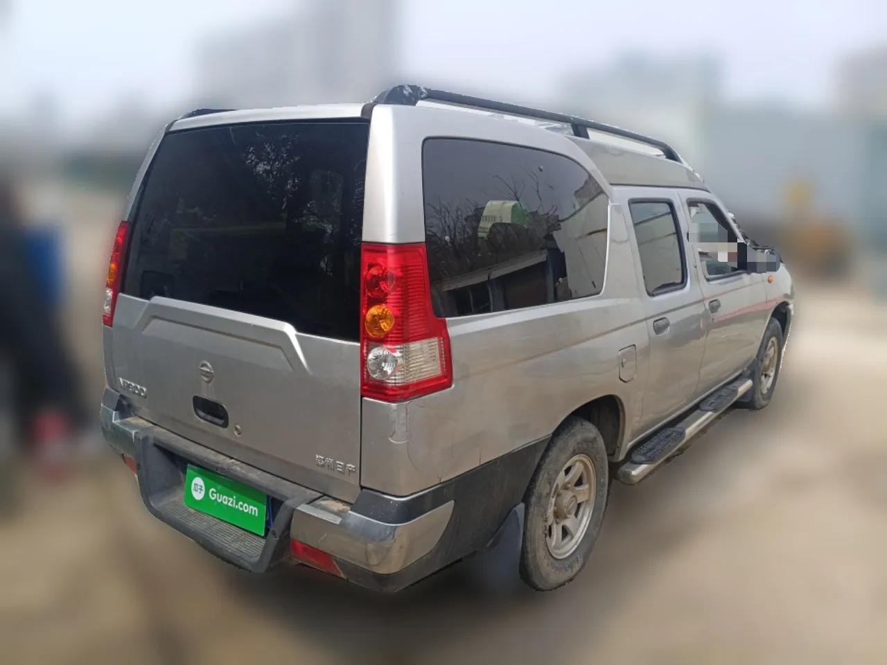 Nissan ZN Van 2011 2.4L Two-Wheel-Drive Standard Version 7-Seater ZN6493 — миниатюра 6