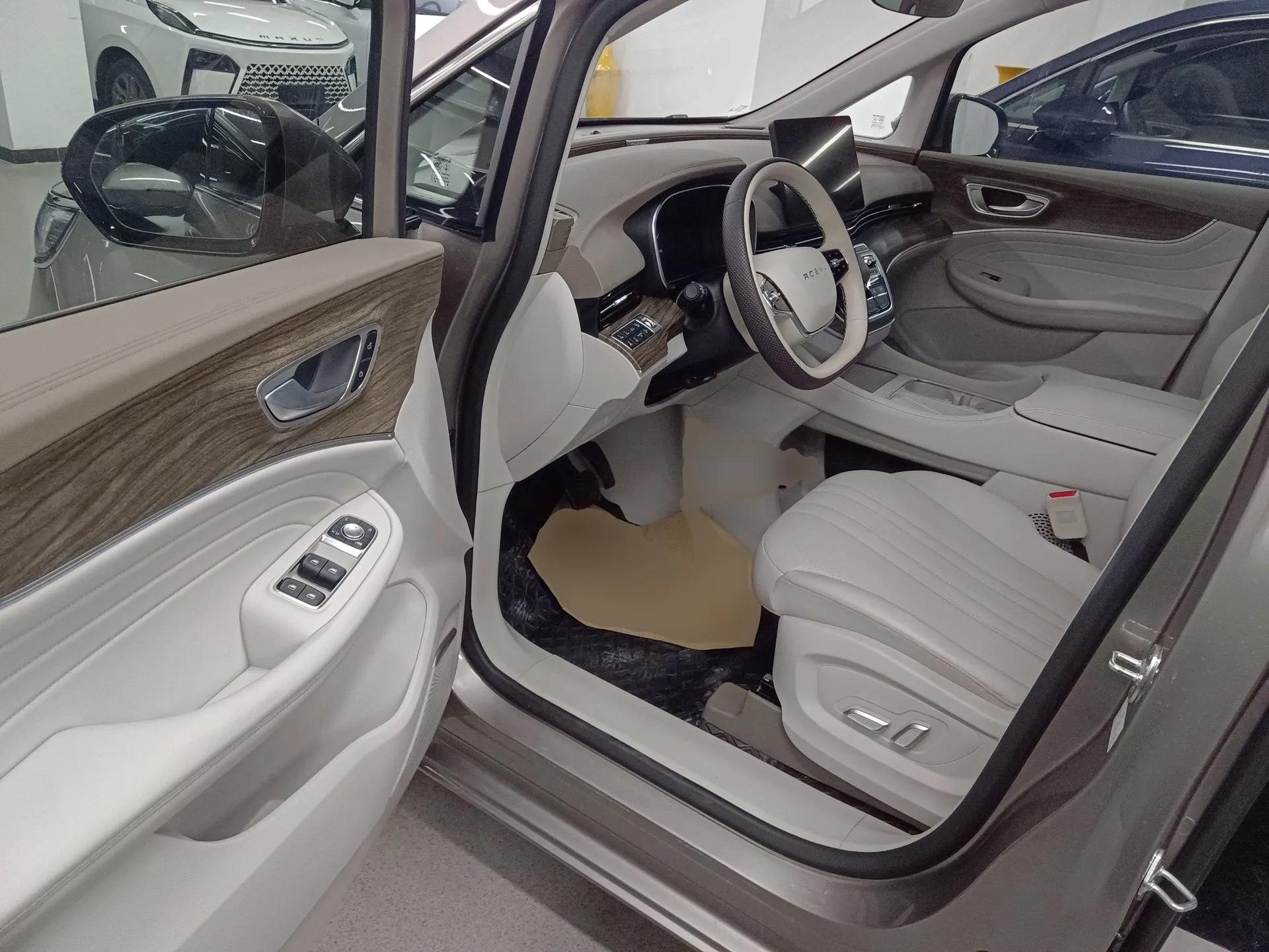 Roewe iMAX8 New Energy 2025 1.5T DMH Lu Zun Deluxe Edition — миниатюра 18