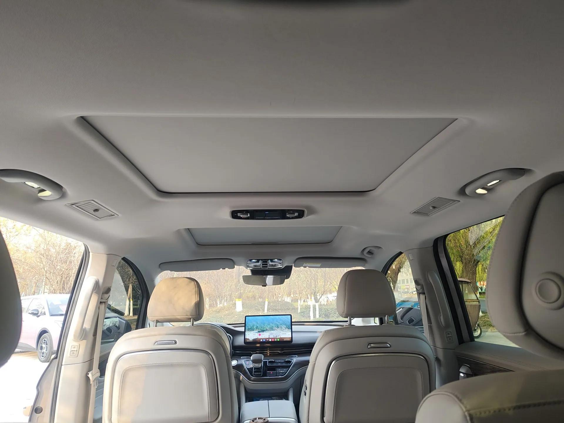 Roewe iMAX8 New Energy 2025 1.5T DMH Lu Zun Deluxe Edition — миниатюра 13
