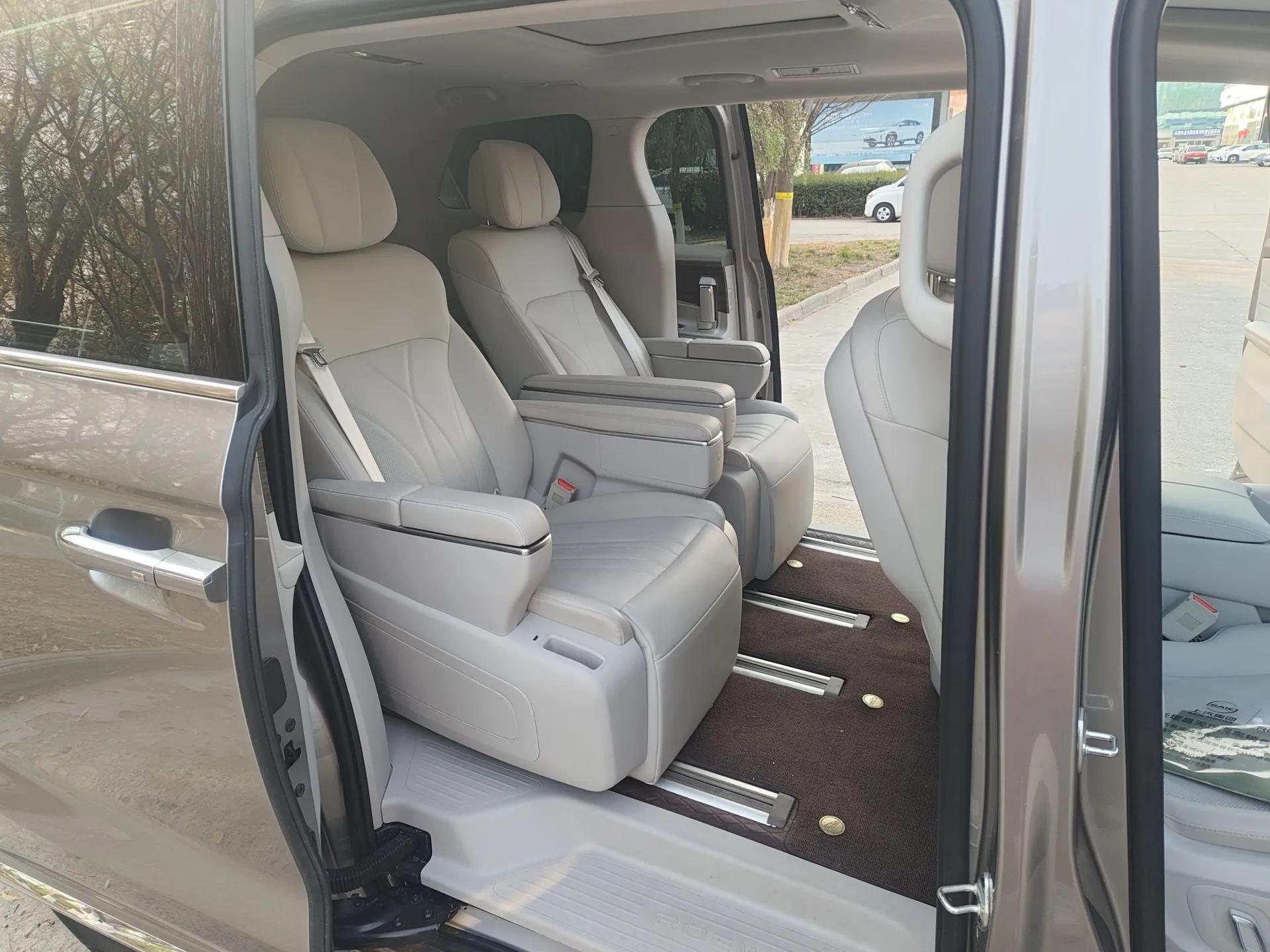 Roewe iMAX8 New Energy 2025 1.5T DMH Lu Zun Deluxe Edition — миниатюра 16