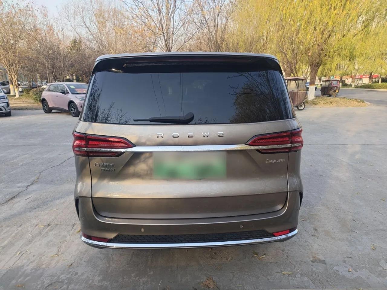 Roewe iMAX8 New Energy 2025 1.5T DMH Lu Zun Deluxe Edition — миниатюра 6