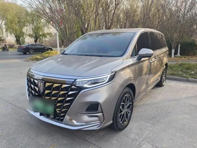 Roewe iMAX8 New Energy 2025 1.5T DMH Lu Zun Deluxe Edition