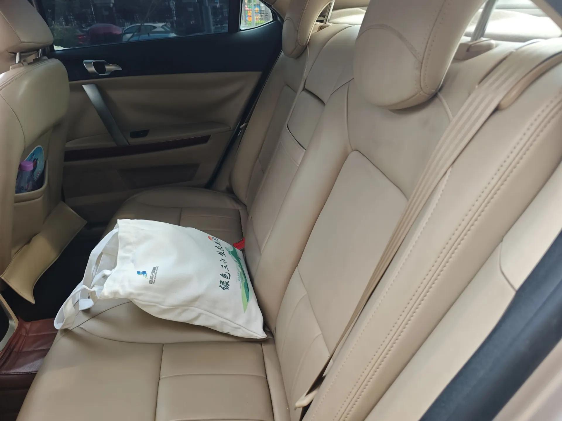 Roewe 550 2012 550 1.8L Automatic Value Edition — миниатюра 18